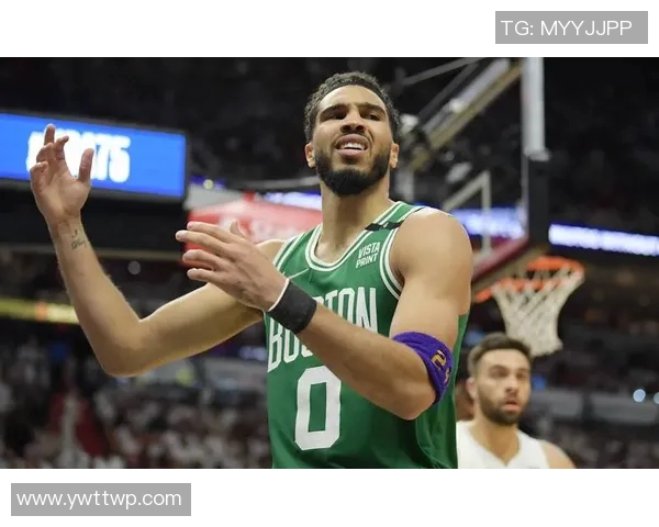 篮网vs凯尔特人前瞻:双探花塔图姆布朗对决布里奇斯,攻防大战一触即发